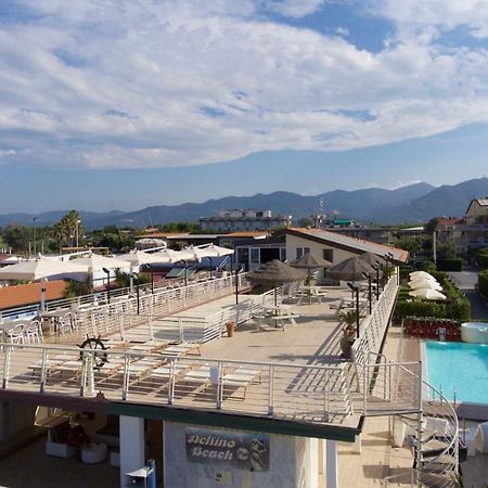 Hotel Delfino Marina Di Carrara Zewnętrze zdjęcie